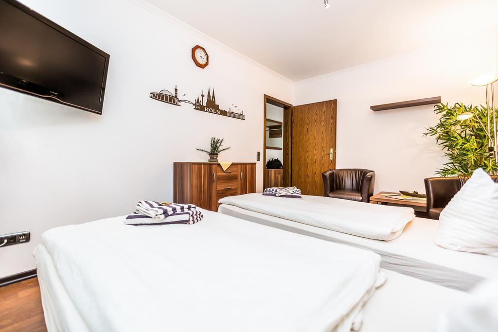 Hotel Schütze Superior Hürth Habitación foto